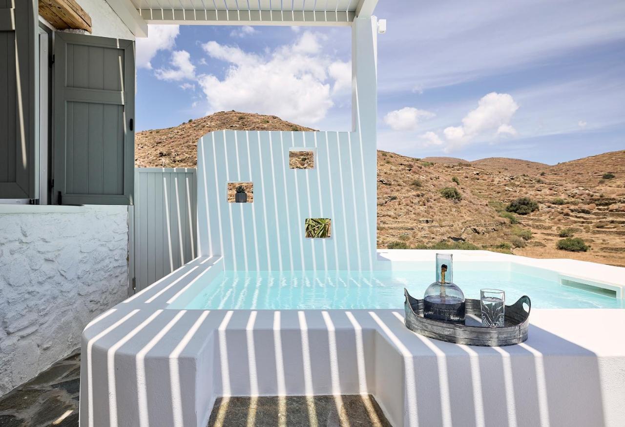 Wise Luxury Suites Kíthnos Extérieur photo