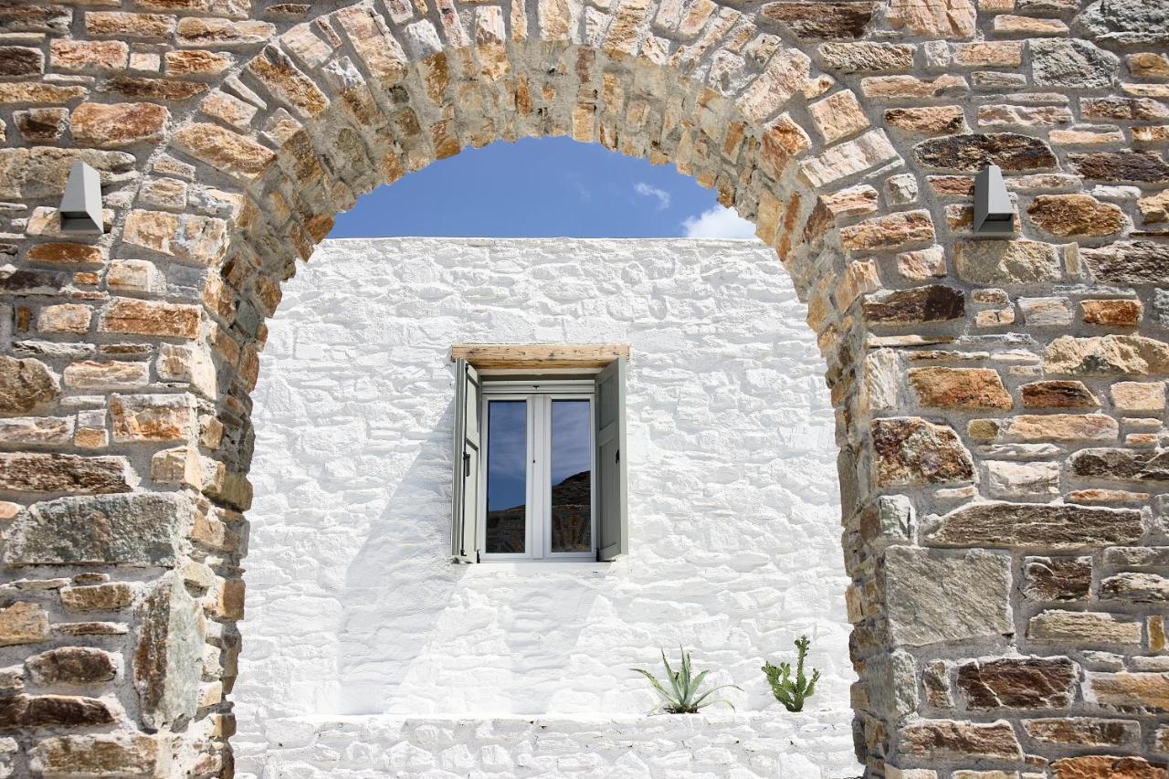 Wise Luxury Suites Kíthnos Extérieur photo